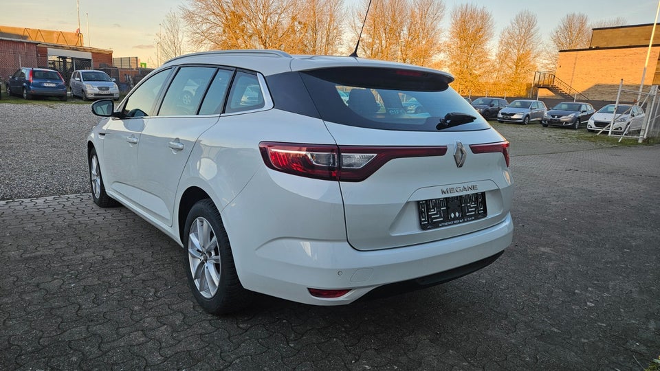 Renault Megane IV 1,5 dCi 110 Zen Sport Tourer EDC 5d