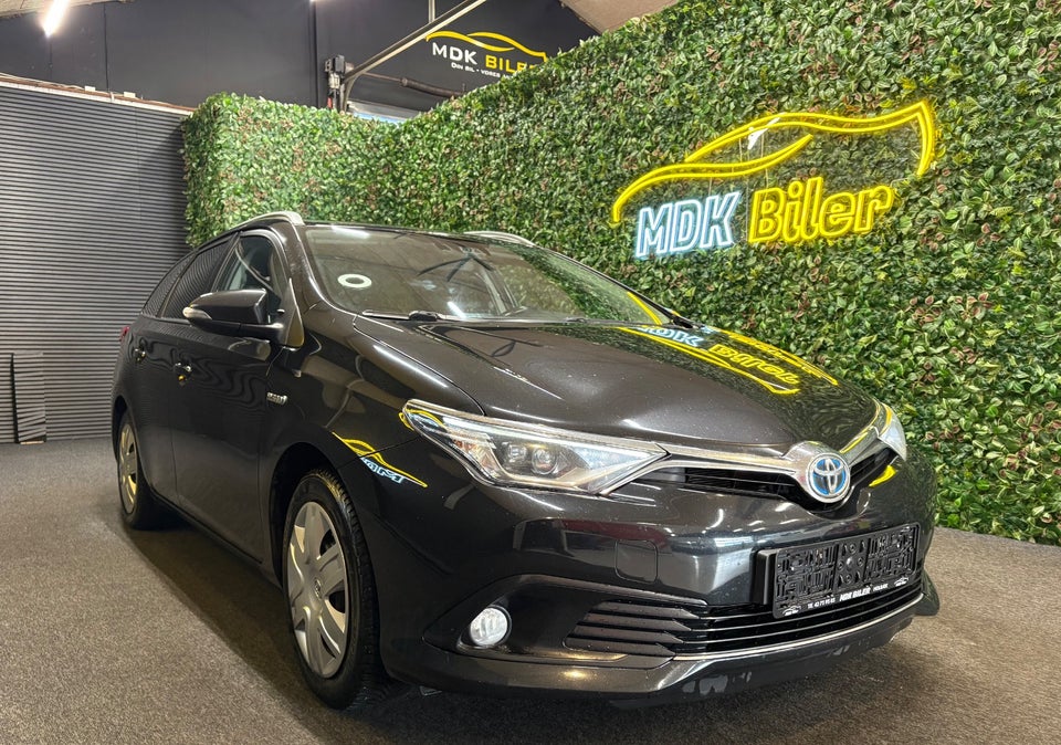 Toyota Auris 1,8 Hybrid H3 Touring Sports CVT 5d