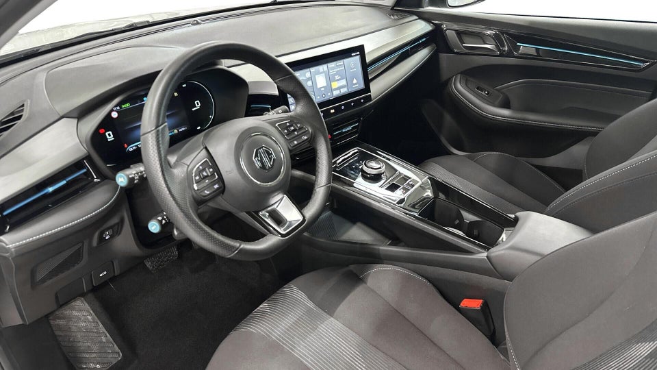 MG MG5 61 Comfort 5d