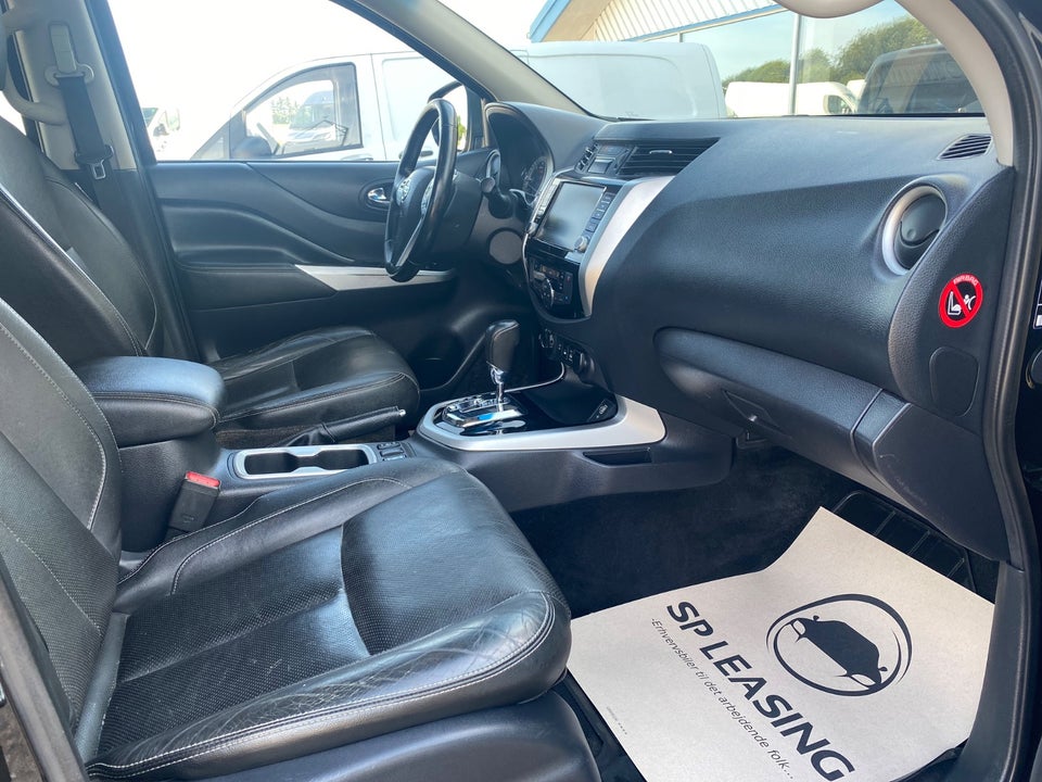 Nissan Navara 2,3 dCi 190 Db.Kab Tekna aut. 4d