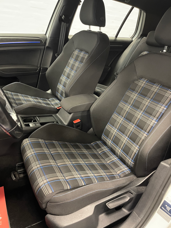 VW Golf VII 1,4 GTE DSG 5d