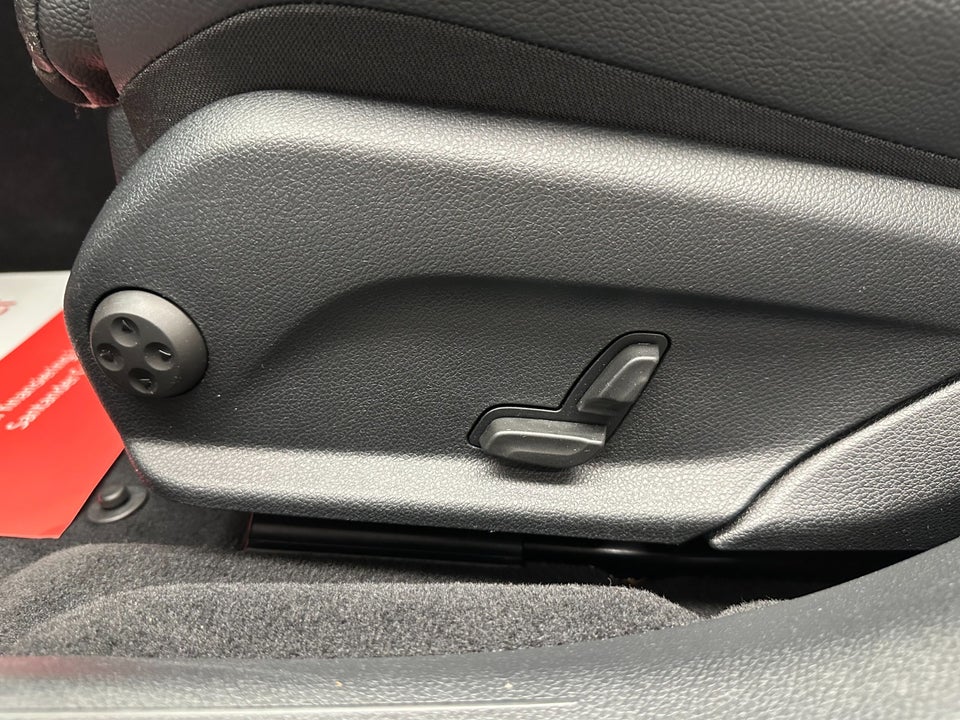 Mercedes E300 de 2,0 stc. aut. 4Matic 5d