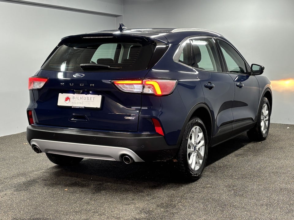 Ford Kuga 2,5 PHEV Titanium CVT 5d