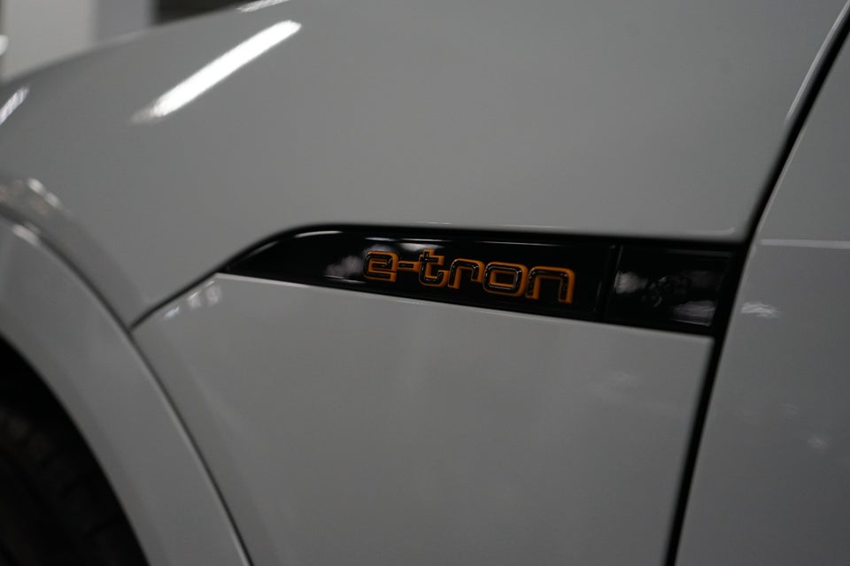 Audi e-tron 55 Black Edition S-line quattro 5d