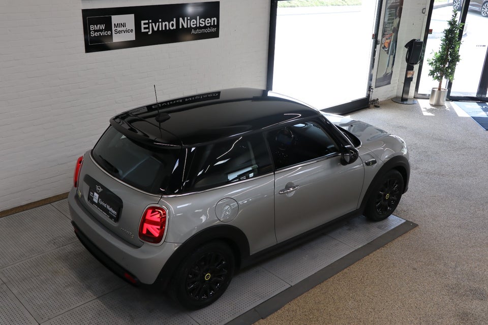 MINI Cooper SE Classic Trim 3d
