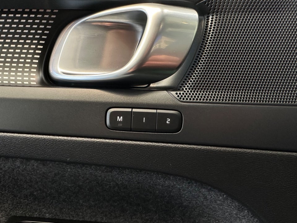 Volvo XC40 P6 ReCharge Plus 5d