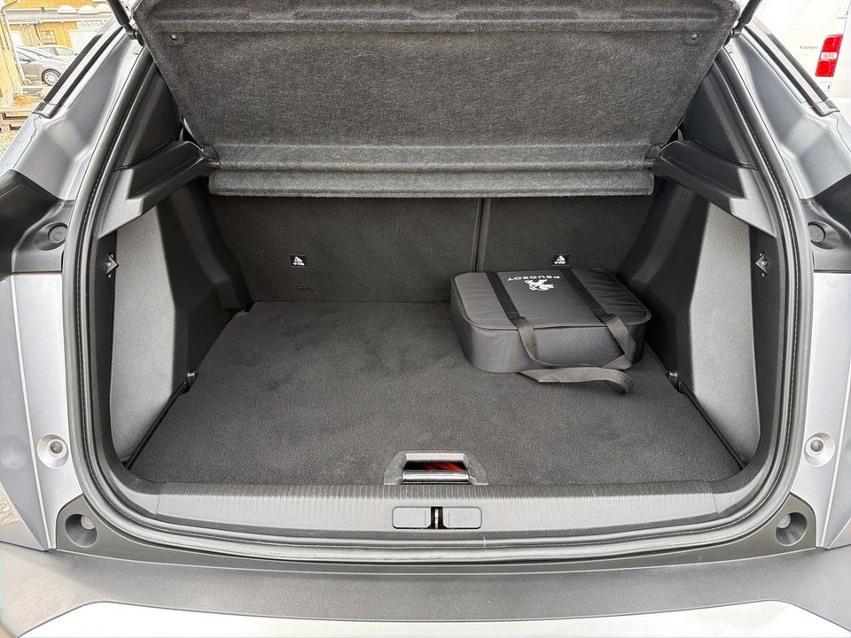 Peugeot e-2008 50 Allure Pack 5d
