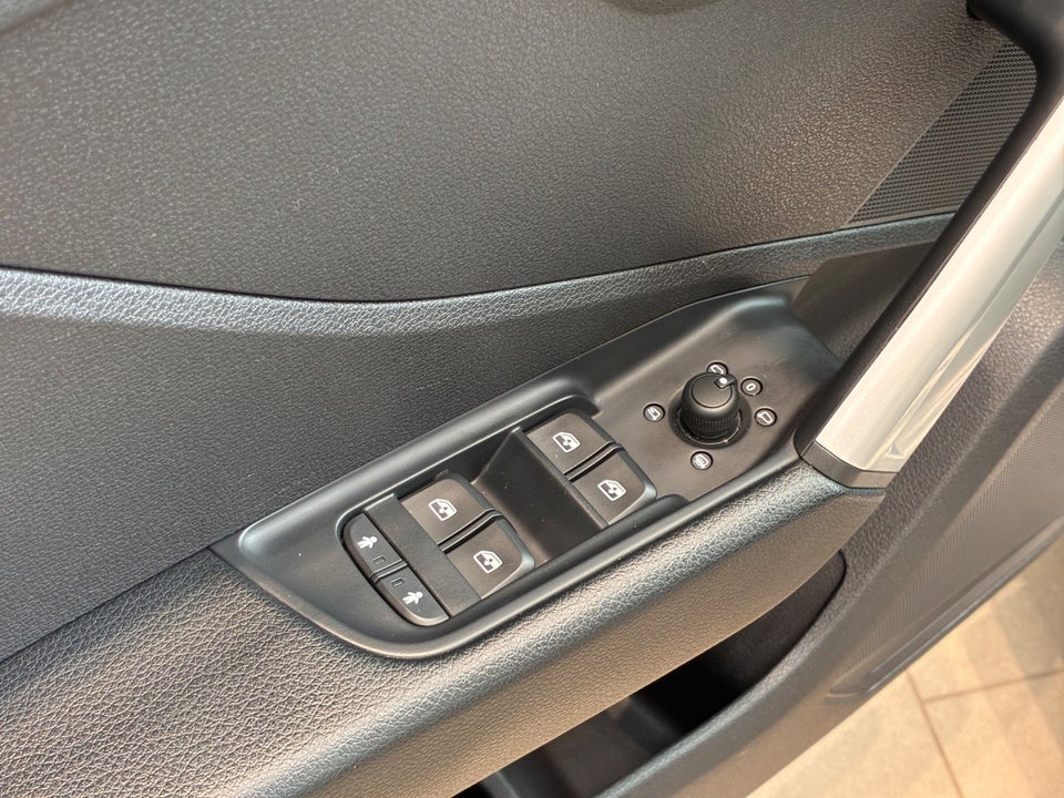 Audi Q2 35 TFSi Prestige S-tr. 5d