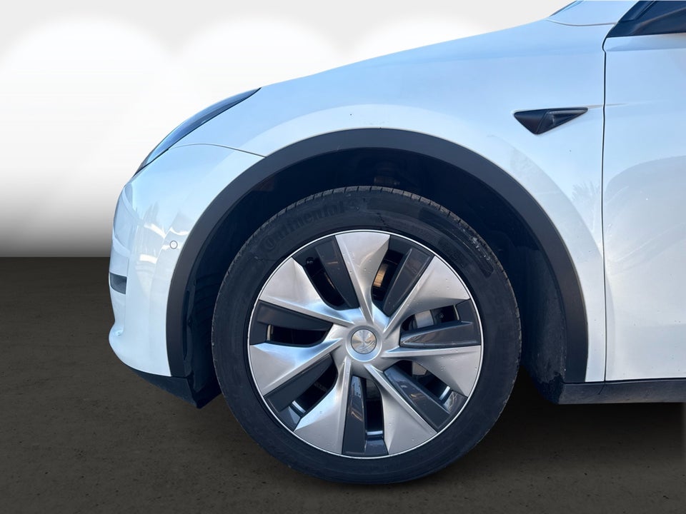 Tesla Model Y Long Range AWD 5d
