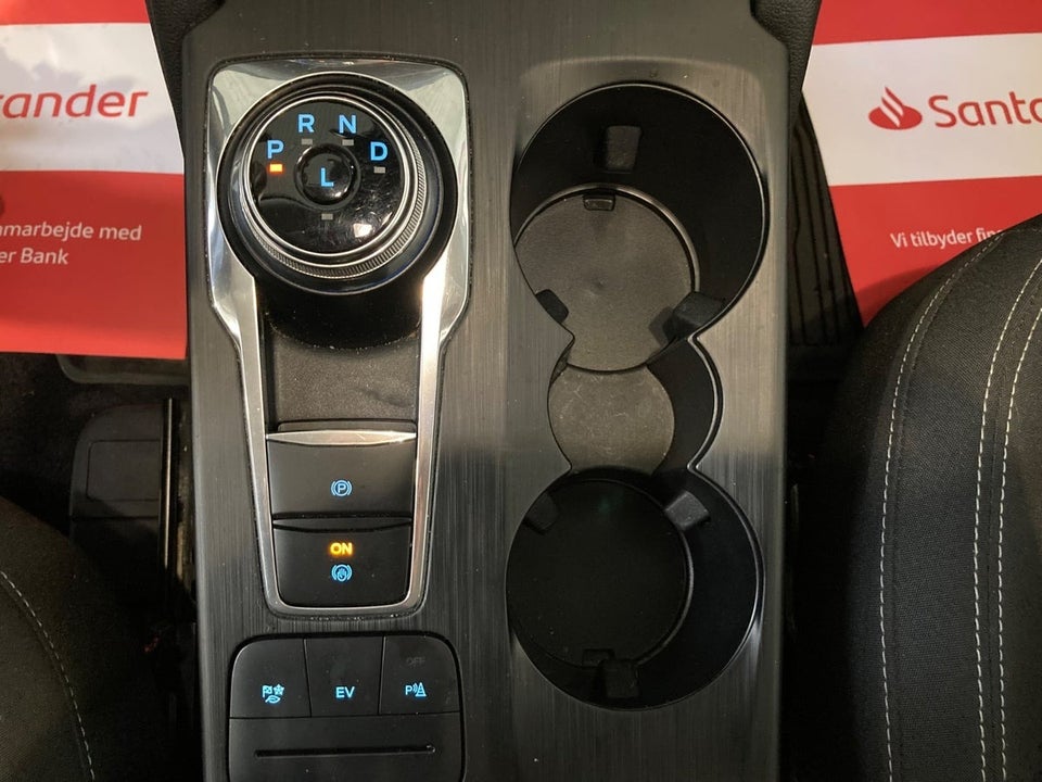 Ford Kuga 2,5 PHEV Titanium CVT 5d