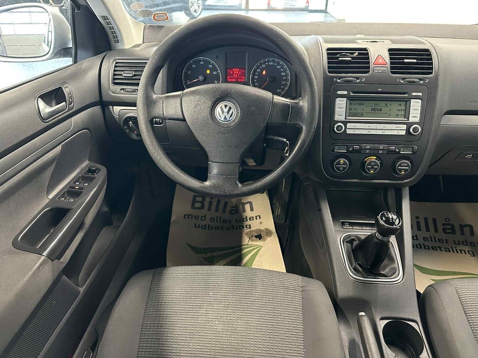 VW Golf V 1,6 Trendline Variant 5d