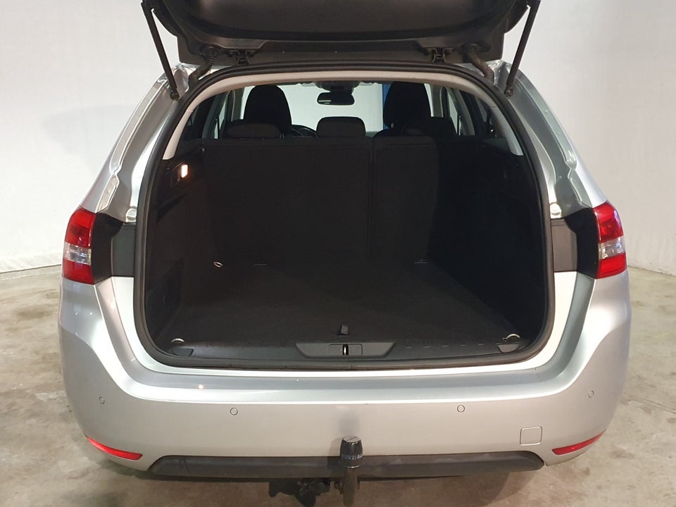 Peugeot 308 1,6 BlueHDi 120 Active SW 5d