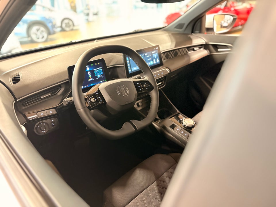 MG 3 1,5 Hybrid+ Luxury 5d