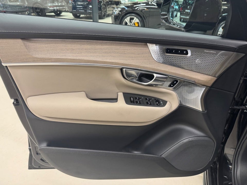 Volvo XC90 2,0 T8 ReCharge Ultra Dark aut. AWD 7prs 5d
