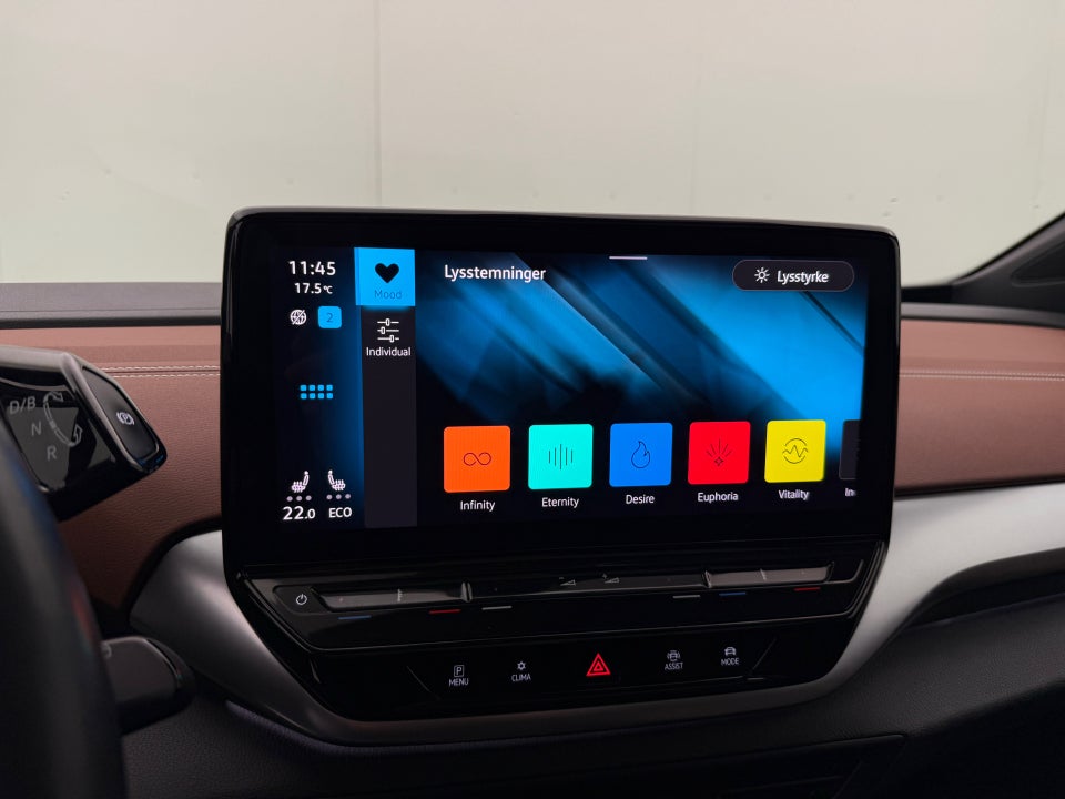 VW ID.4 77 Pro Performance Tech 5d