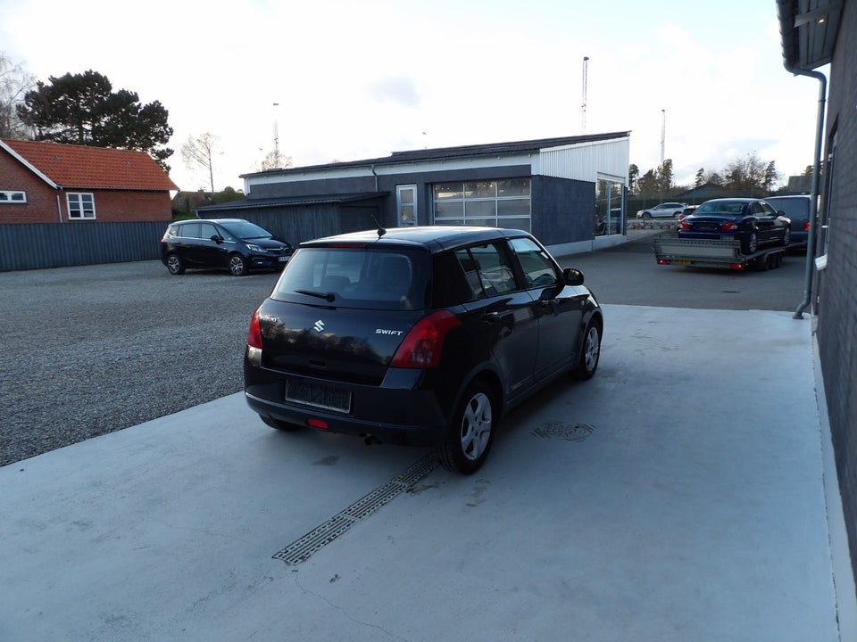 Suzuki Swift 1,3 GLS 5d