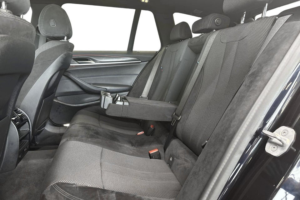 BMW 530d 3,0 Touring M-Sport xDrive aut. 5d