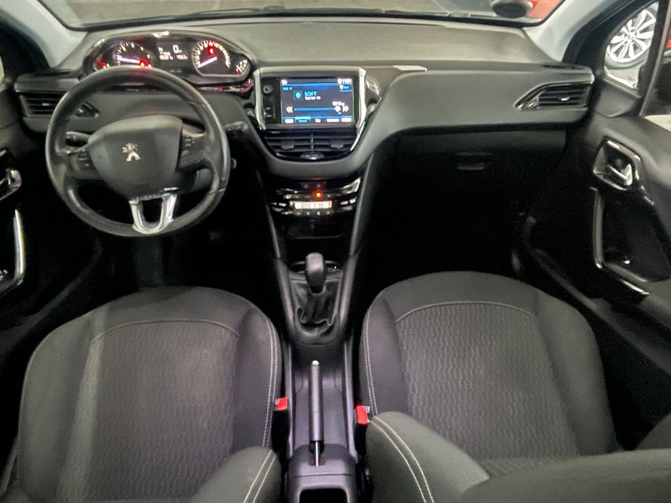 Peugeot 208 1,6 BlueHDi 100 Allure Sky 5d