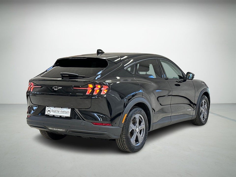 Ford Mustang Mach-E 70 Standard Range 5d