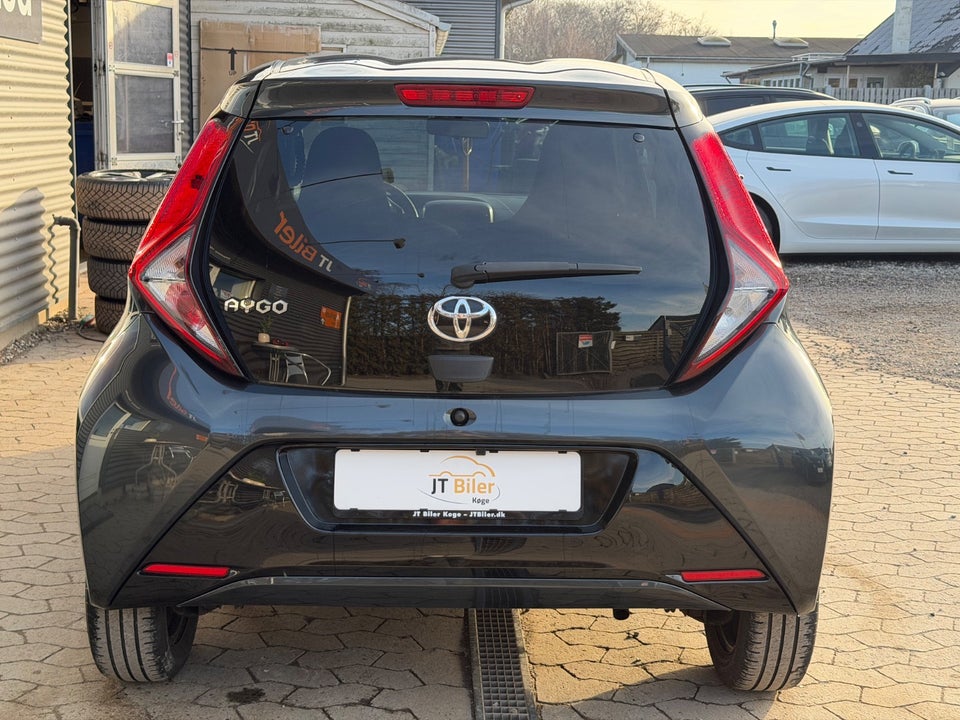Toyota Aygo 1,0 VVT-i x-pression 5d