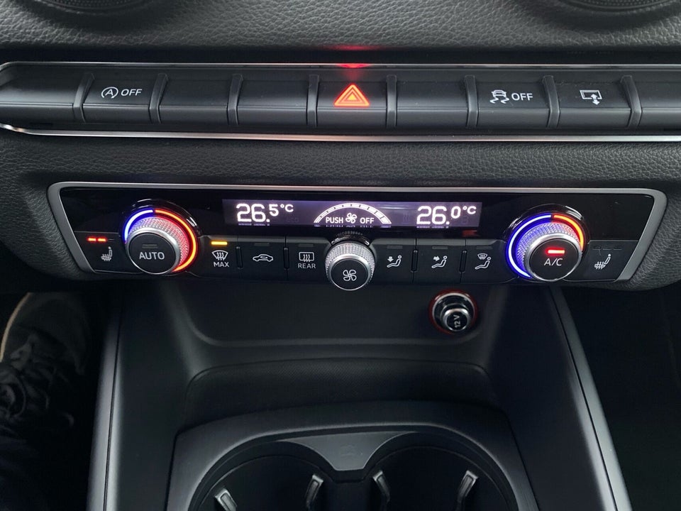 Audi A3 2,0 TDi 150 Ambiente Sportback 5d