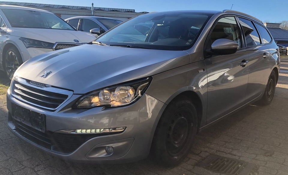 Peugeot 308 1,6 BlueHDi 120 Style SW 5d