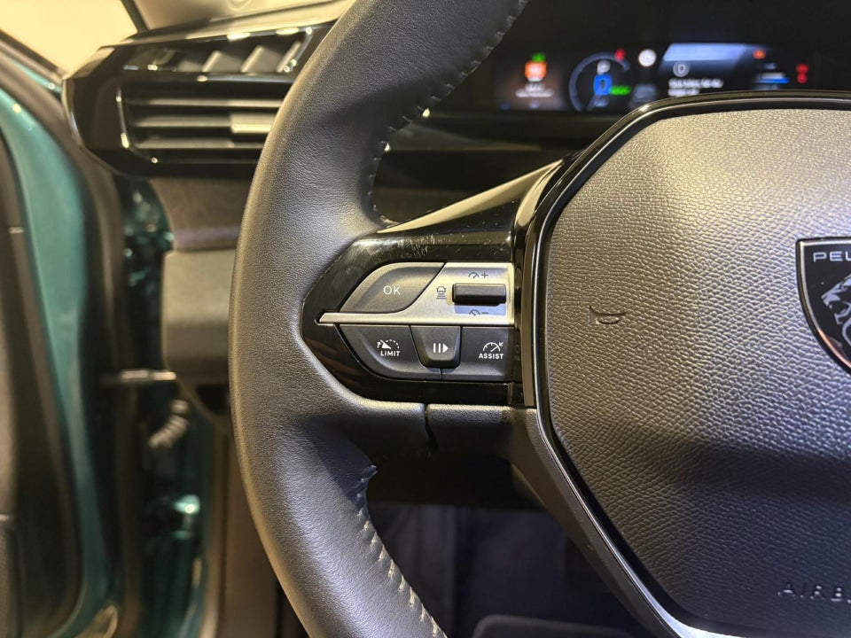 Peugeot 308 1,6 Hybrid First Selection+ SW EAT8 5d