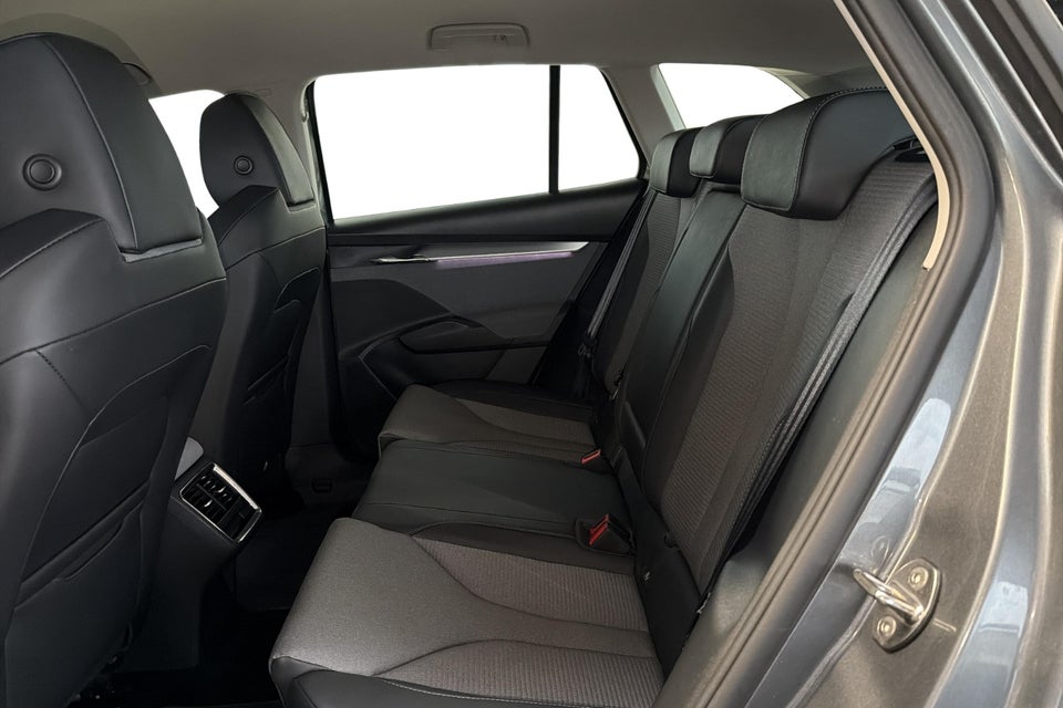 Skoda Enyaq 85 iV Loft 5d