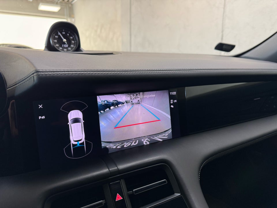 Porsche Taycan Performance+ Sport Turismo 5d