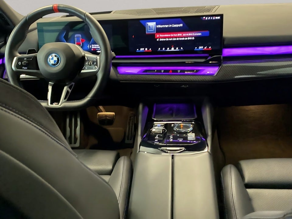 BMW i5 M60 M-Sport xDrive 4d