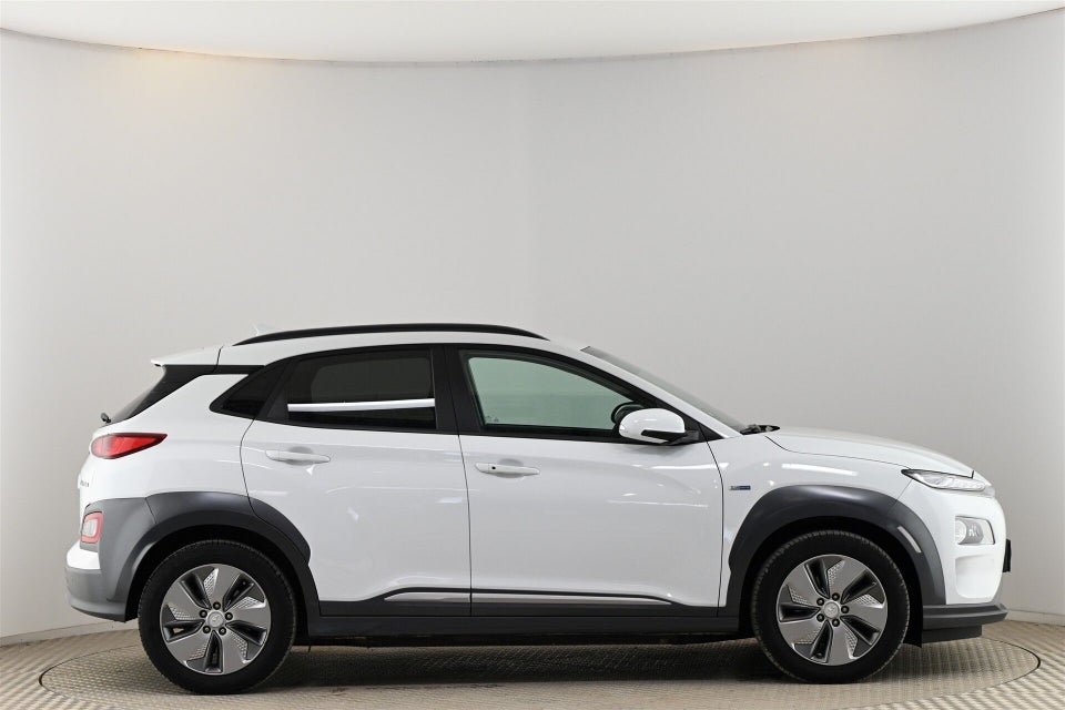 Hyundai Kona 64 EV Premium 5d