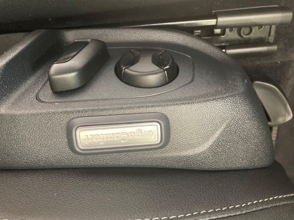 VW Arteon 2,0 TSi 190 R-line DSG 4d