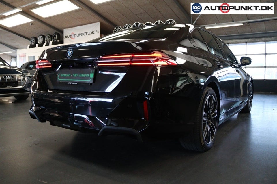 BMW i5 eDrive40 M-Sport 4d