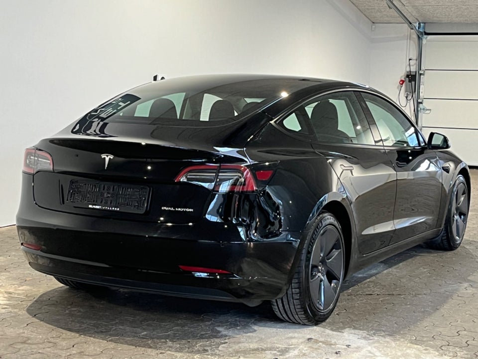 Tesla Model 3 Long Range AWD 4d