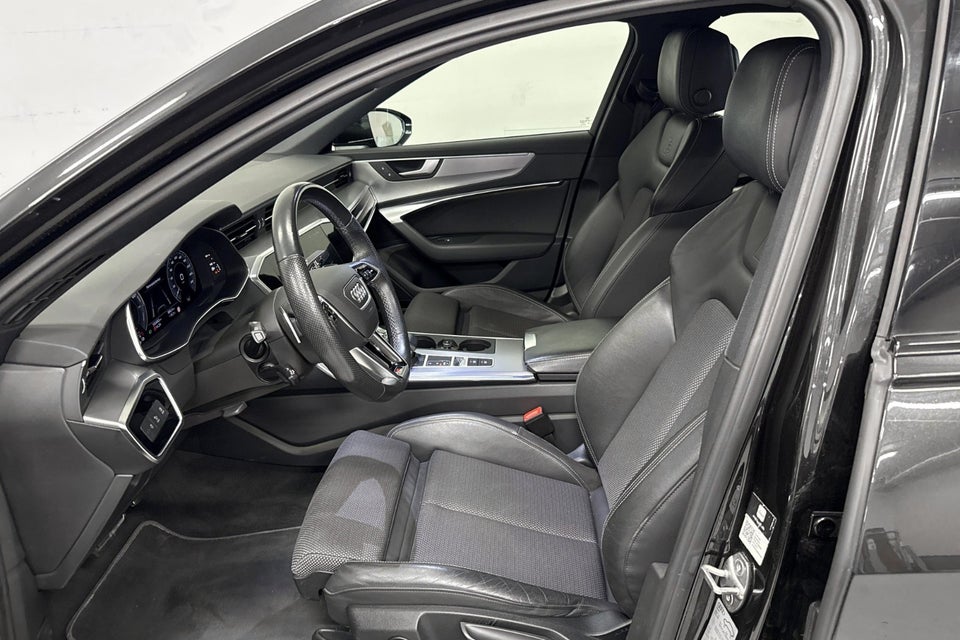 Audi A6 50 TFSi e Sport quattro S-tr. 4d