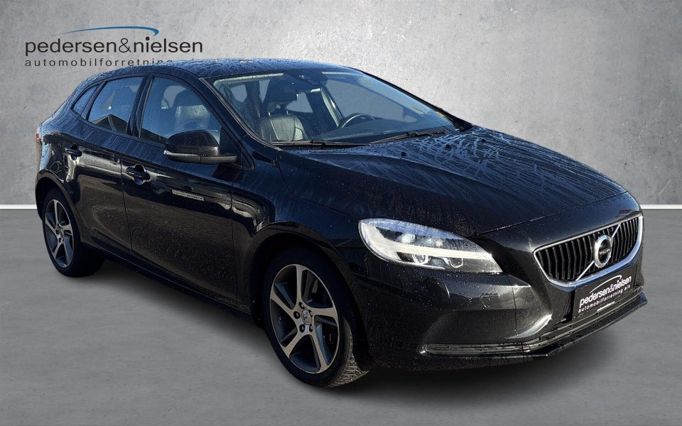 Volvo V40 1,5 T3 152 Momentum aut. 5d