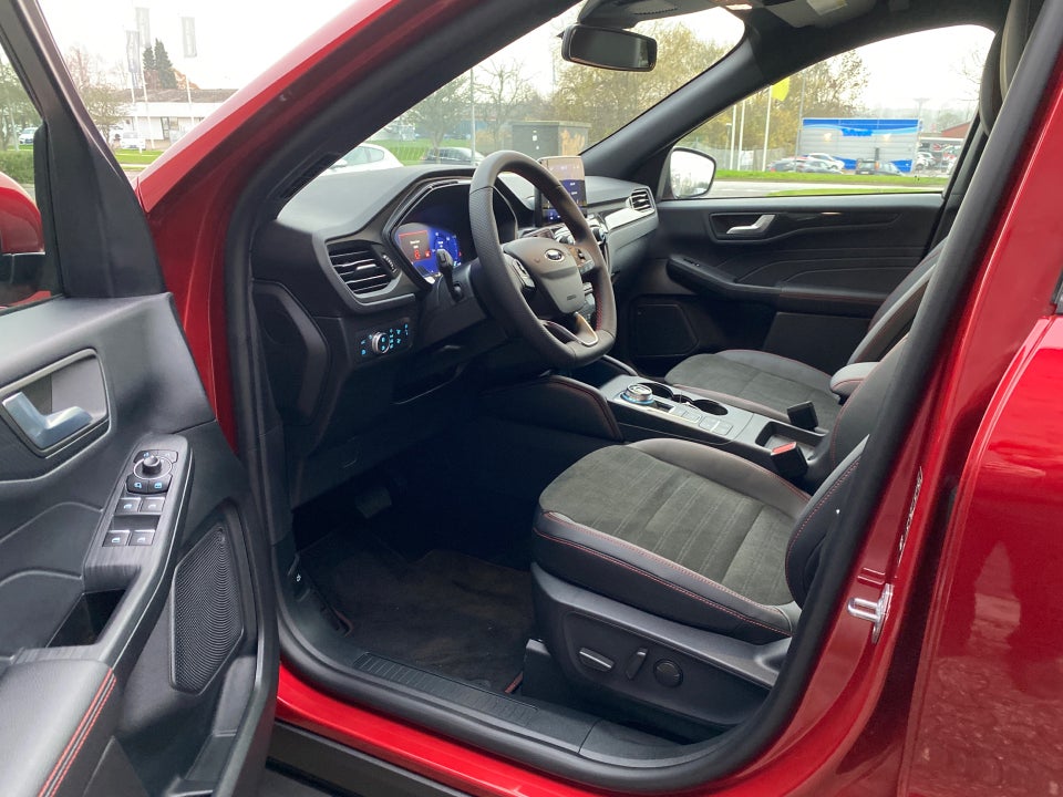 Ford Kuga 2,5 PHEV ST-Line X CVT 5d