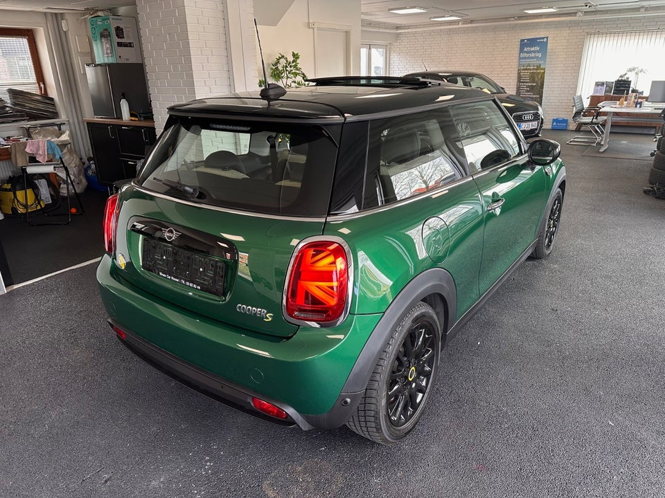 MINI Cooper SE Edition Premium Plus 3d