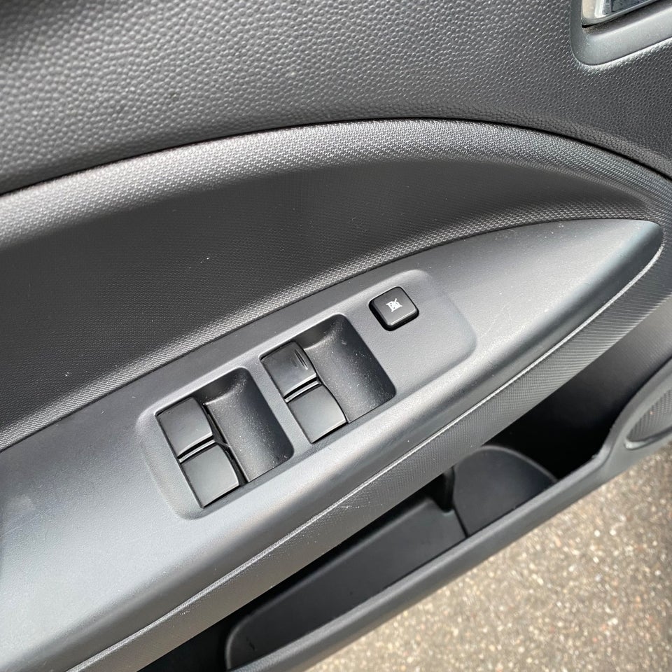 Mitsubishi Space Star 1,2 Intense 5d