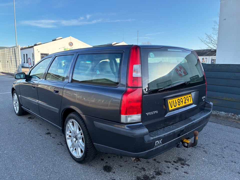 Volvo V70 2,3 T5 aut. 5d
