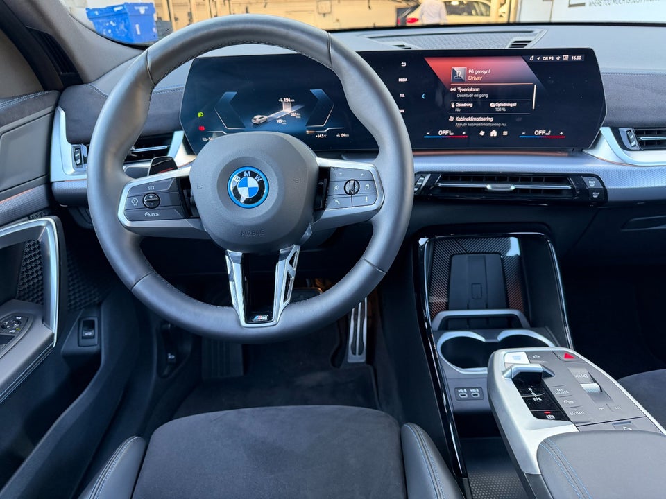 BMW iX2 eDrive20 M-Sport 5d