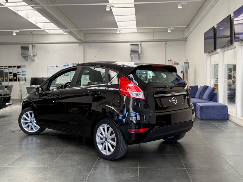 Ford Fiesta 1,5 TDCi 95 Titanium 5d