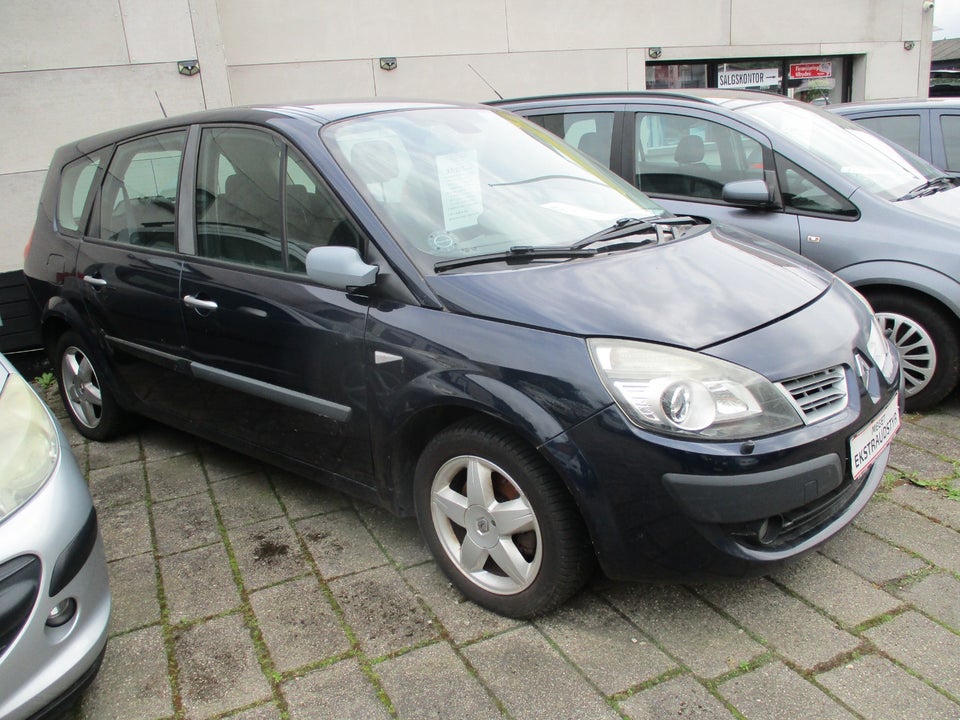 Renault Scenic II 1,9 dCi 130 Expression 5d