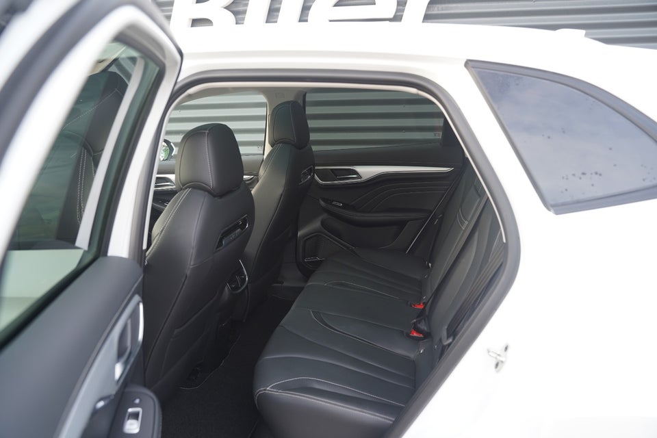 MG Marvel R Luxury 5d