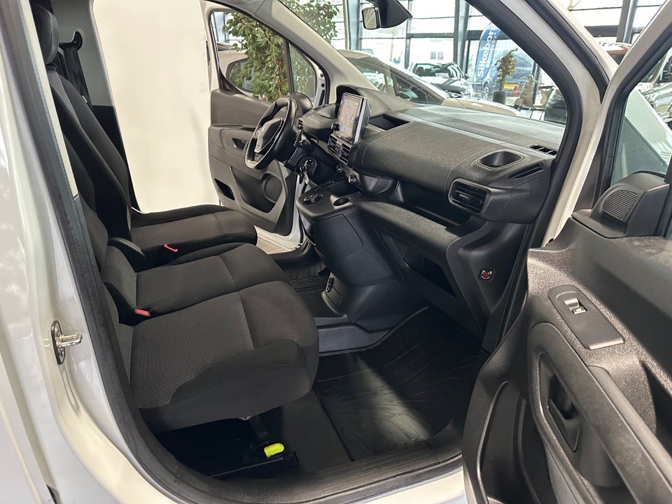 Peugeot Partner 1,5 BlueHDi 130 L2V2 Plus EAT8 Van