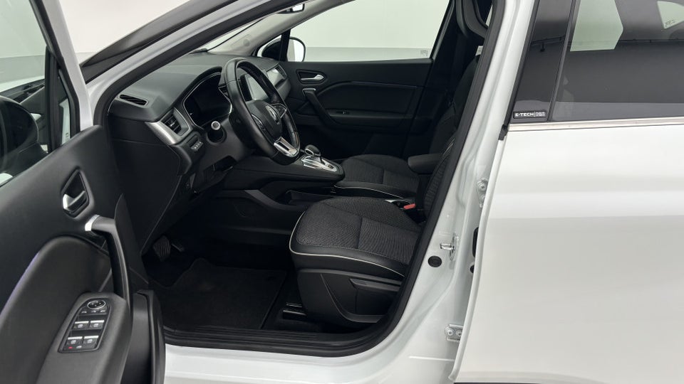 Renault Captur 1,6 E-Tech Intens 5d