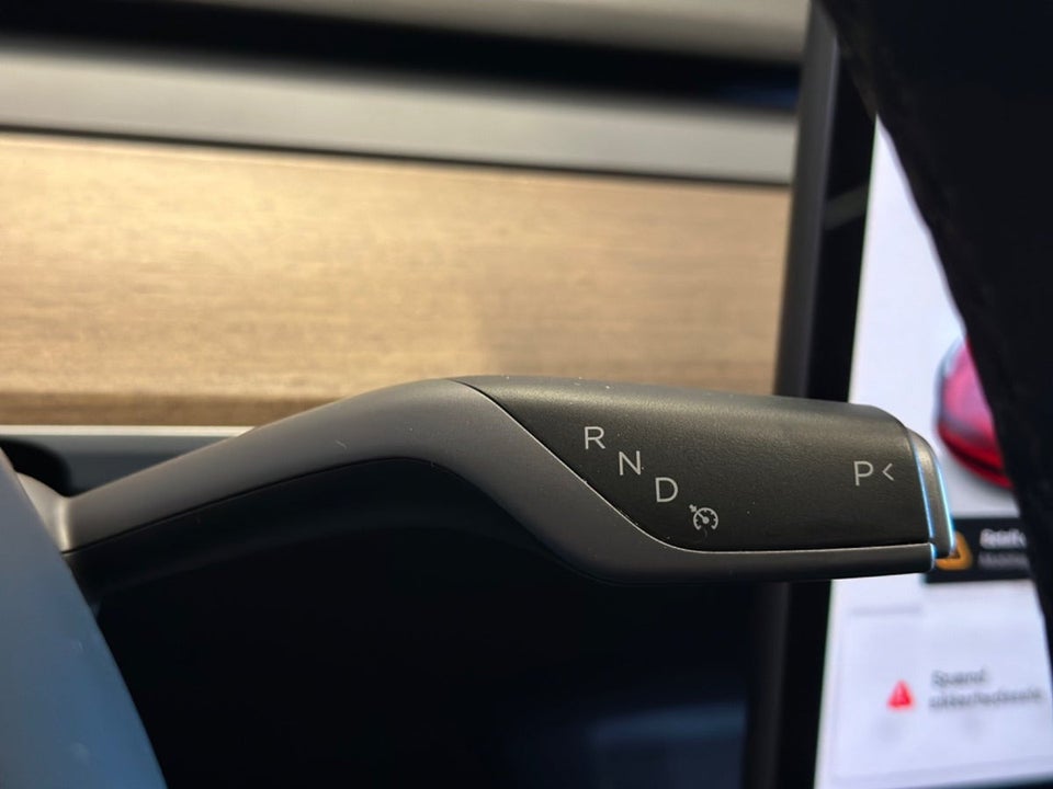 Tesla Model 3 Long Range AWD 4d