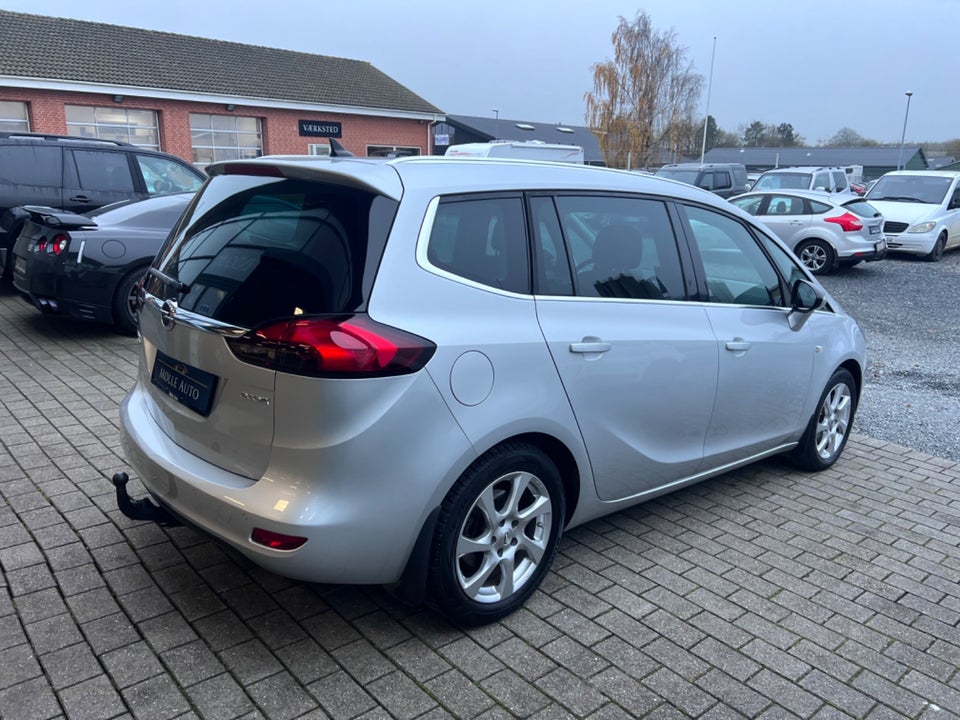 Opel Zafira Tourer 1,6 CDTi 136 Cosmo 7prs 5d