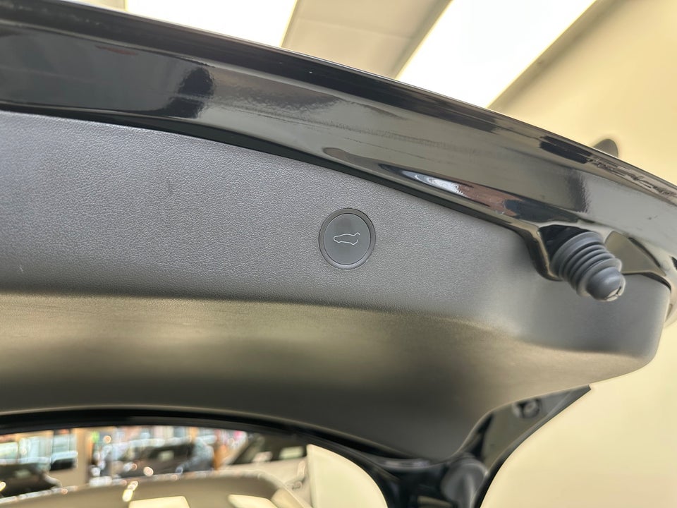 Tesla Model 3 Standard Range+ RWD 4d