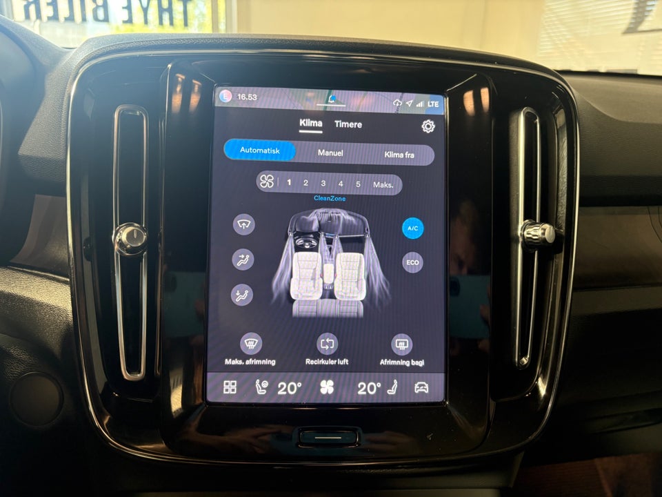 Volvo XC40 ReCharge Extended Range Plus 5d